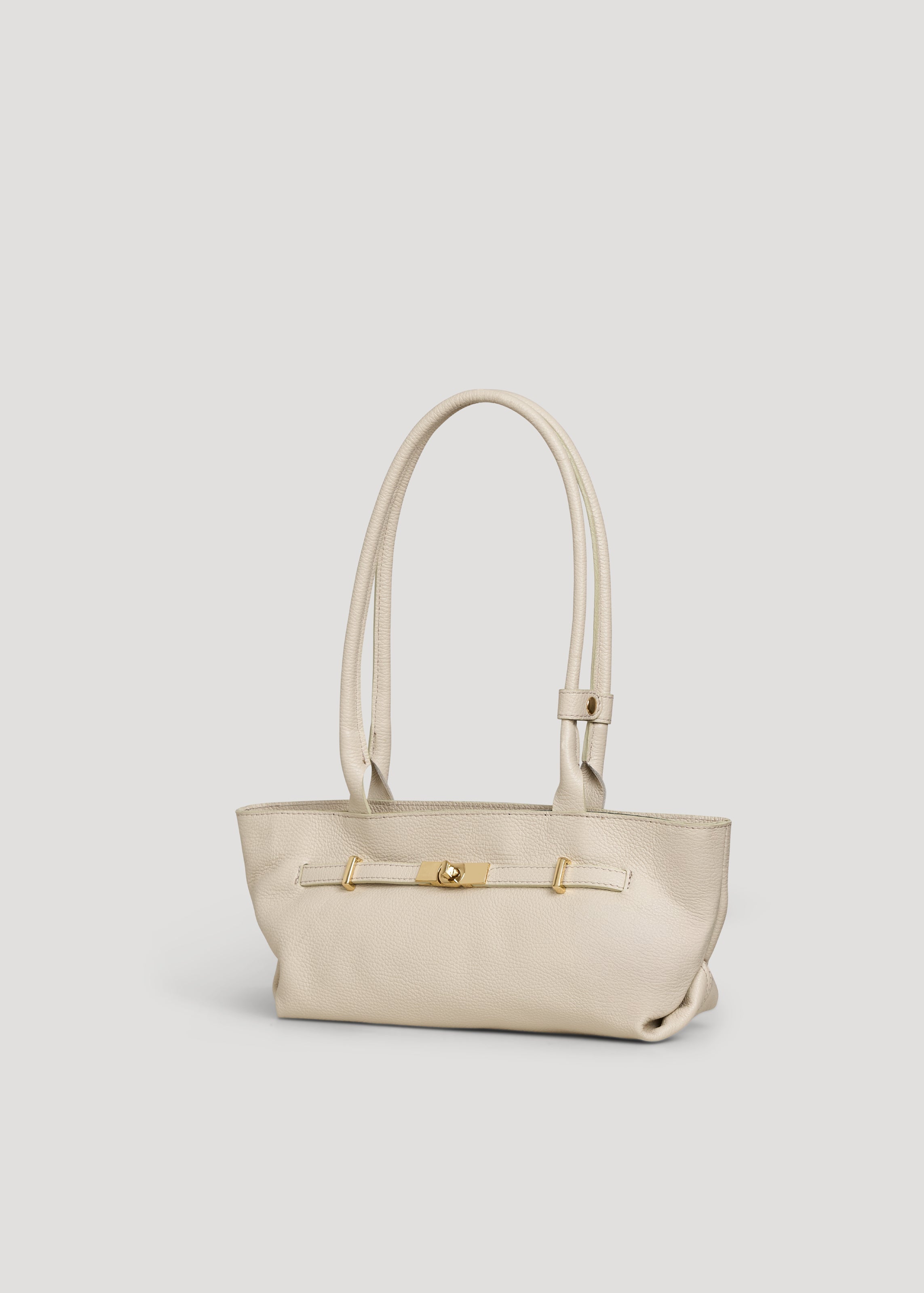 Lola Tasche aus Togo-Leder in Beige