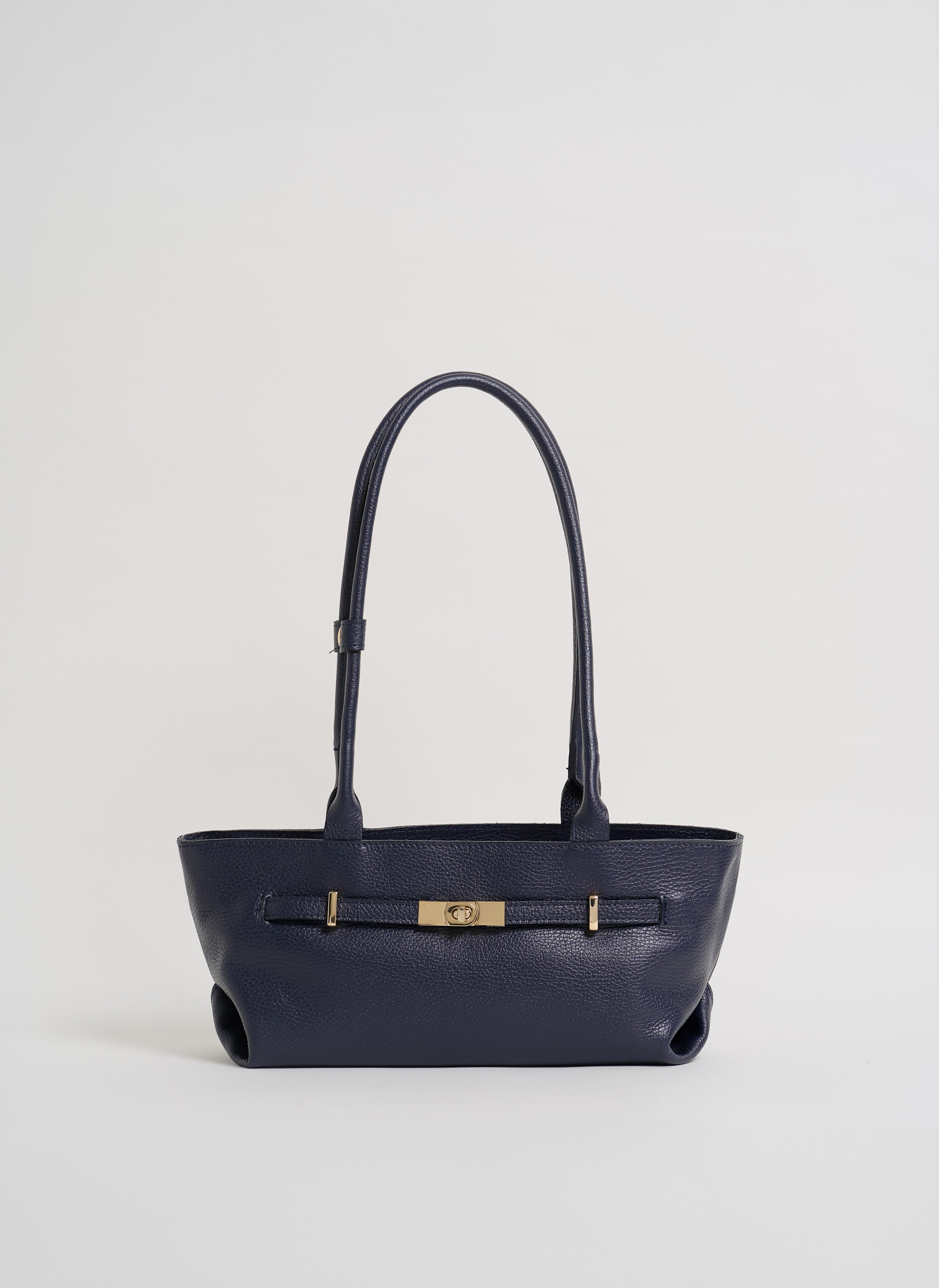 Lola Tasche aus Togo-Leder in Marineblau