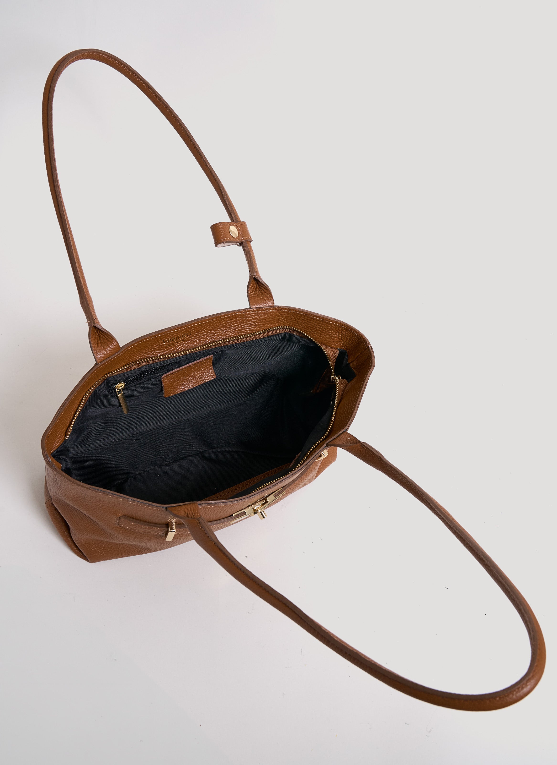 Lola Tasche aus Togo-Leder in Cognacbraun